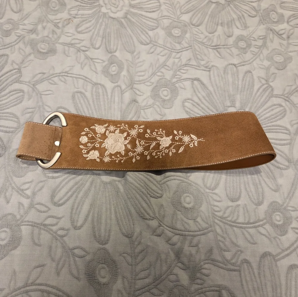 Vintage Humberto Fiacco Womens Floral Embroidered Suede Belt Size Small - Picture 9 of 9